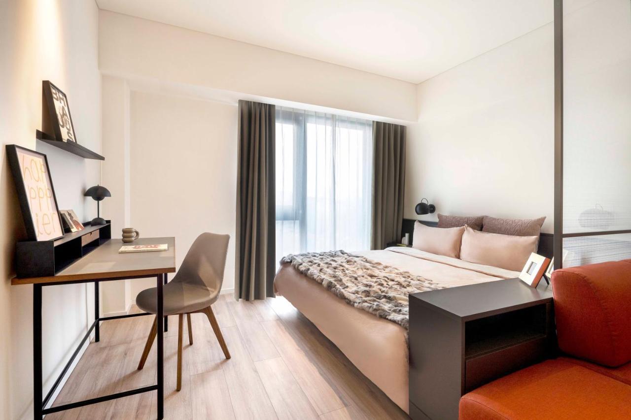 Base-Beijing Wangfujing Serviced Apartment- In Hutong &Bike Rental &Close To Forbidden City, Tian'Anmen Square &Subway Nearby &Free Coffee &Washing Machine,Kitchen &Restaurant Discount &English Speaking &High Speed Free Wifi 外观 照片 Bedroom