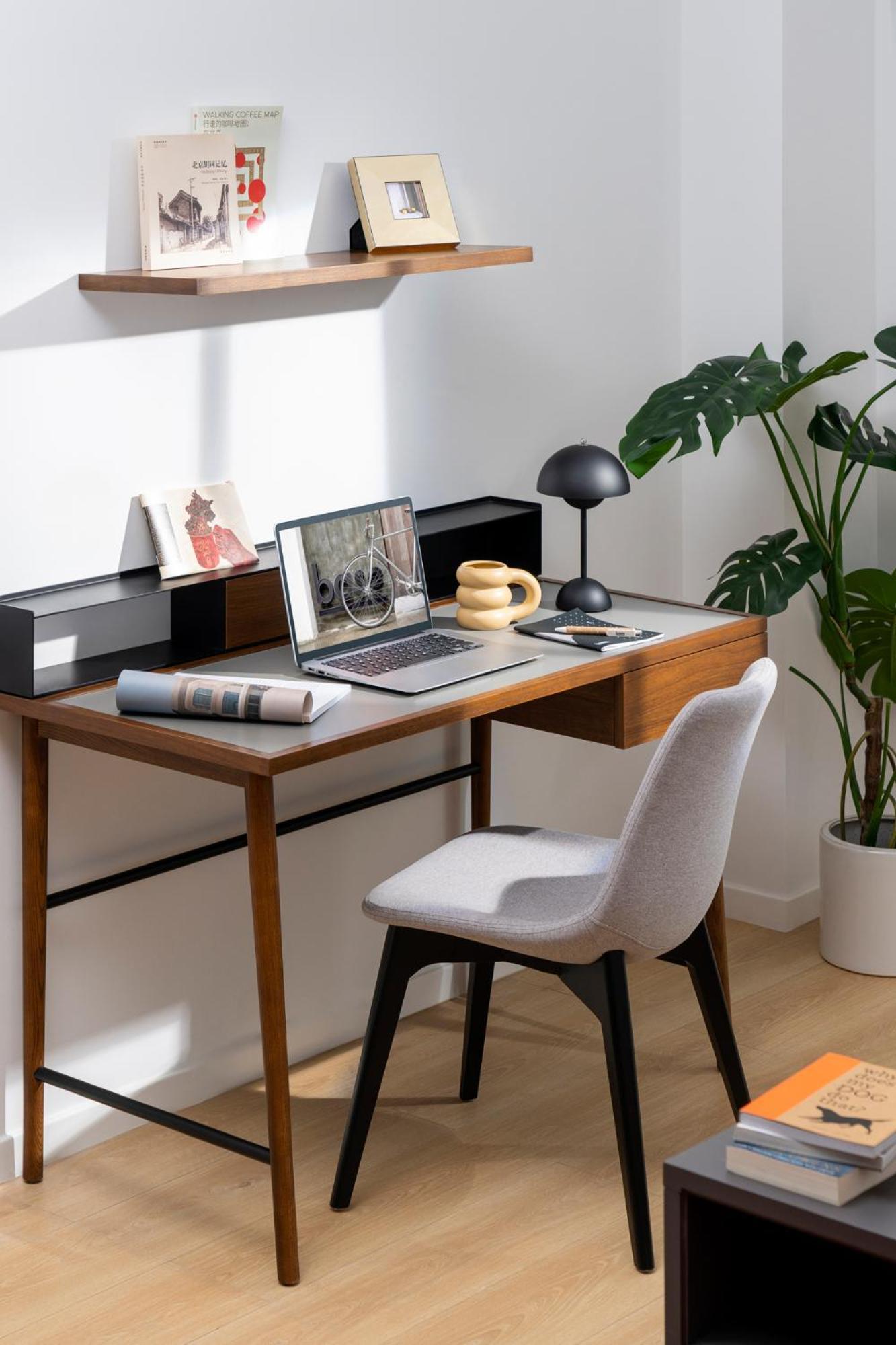Base-Beijing Wangfujing Serviced Apartment- In Hutong &Bike Rental &Close To Forbidden City, Tian'Anmen Square &Subway Nearby &Free Coffee &Washing Machine,Kitchen &Restaurant Discount &English Speaking &High Speed Free Wifi 外观 照片 A home office