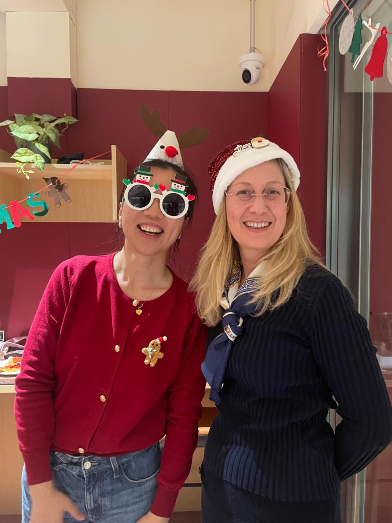 Base-Beijing Wangfujing Serviced Apartment- In Hutong &Bike Rental &Close To Forbidden City, Tian'Anmen Square &Subway Nearby &Free Coffee &Washing Machine,Kitchen &Restaurant Discount &English Speaking &High Speed Free Wifi 外观 照片 The 2019 winners of the prize, Anna-Lena Kraas and Sarah Teichmann